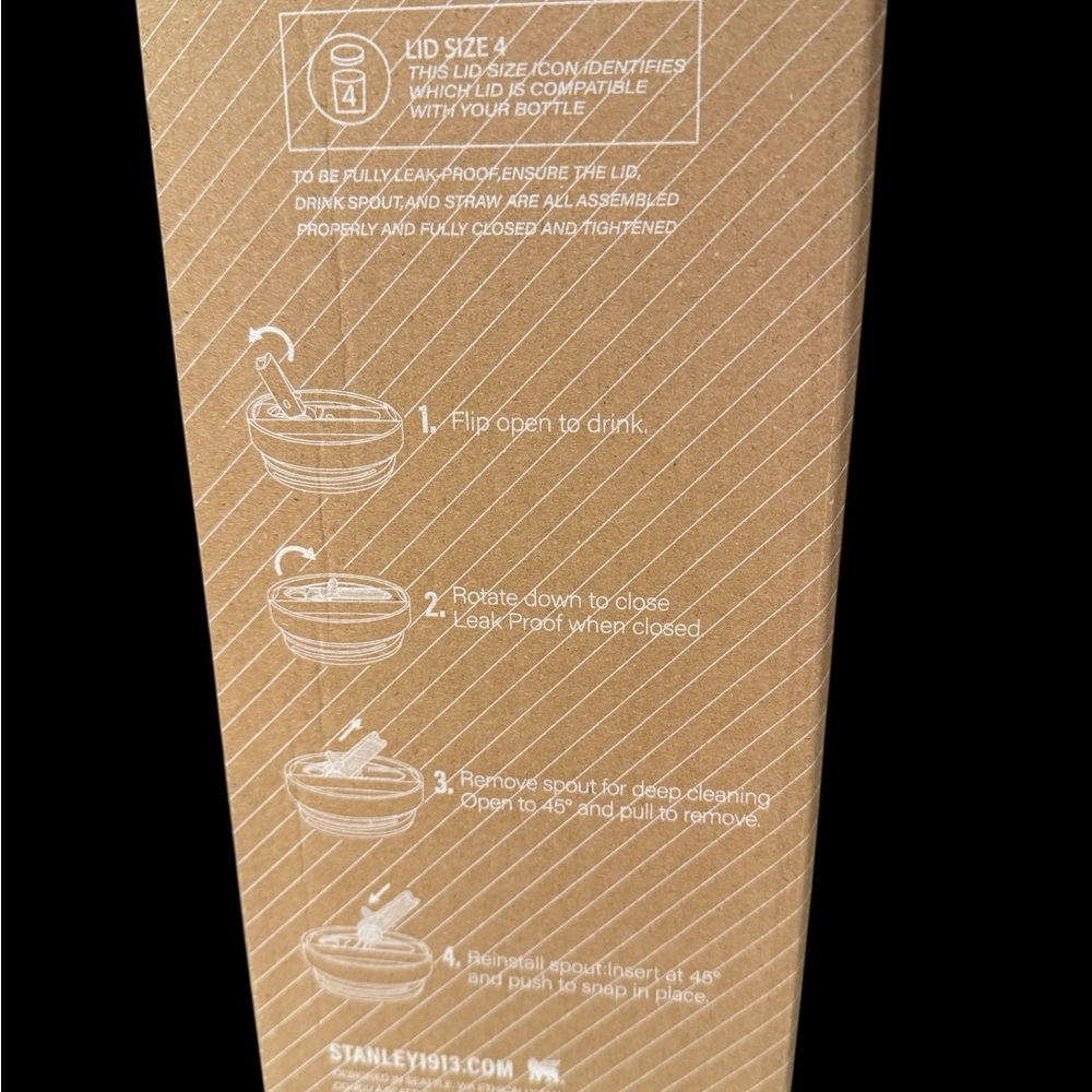 Stanley Flip Straw Quencher ProTour Tumbler 40 oz NIB Black - Picture 4 of 14